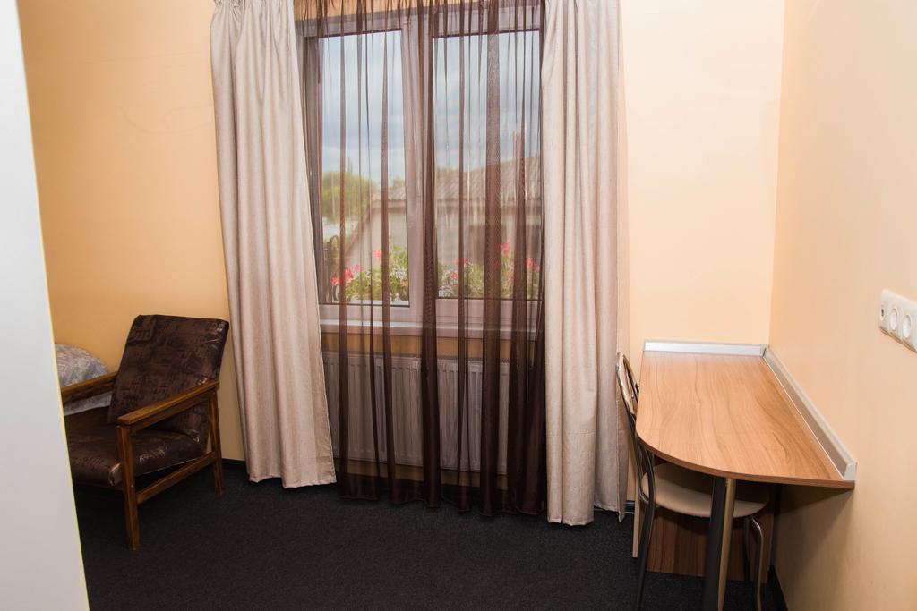 Yuzhniy Dvorik Aparthotel Odesa Exterior foto