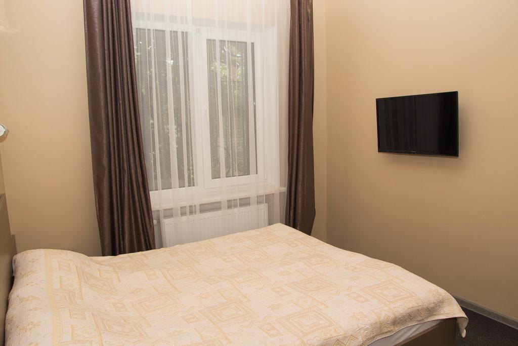 Yuzhniy Dvorik Aparthotel Odesa Exterior foto
